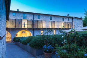  Nun Assisi Relais & Spa Museum  Ассизи